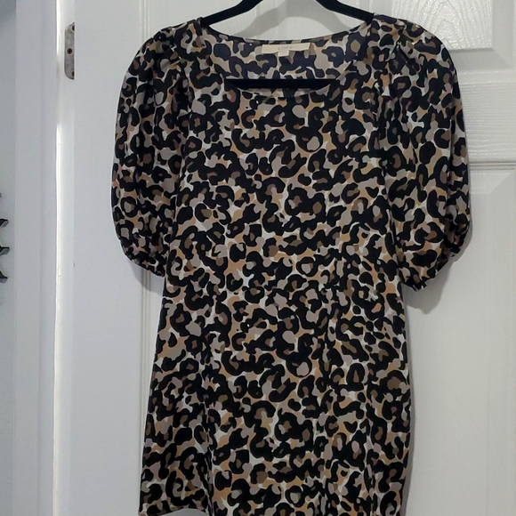 ANN TAYLOR LOFT ANIMAL PRINT PUFFER SHORT SLEEVE TOP SMALL - Picture 1 of 5